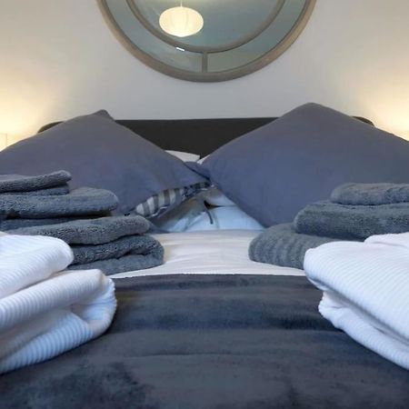 Grade II Townhouse, Ledbury Villa Luaran gambar
